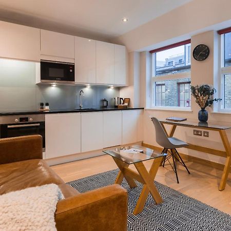 Barbican Serviced Apartments By Lovelystay Лондон Экстерьер фото