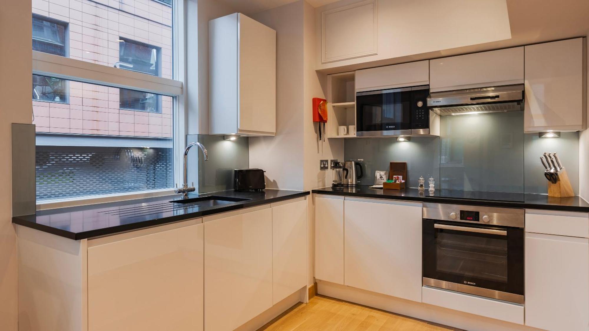 Barbican Serviced Apartments By Lovelystay Лондон Экстерьер фото