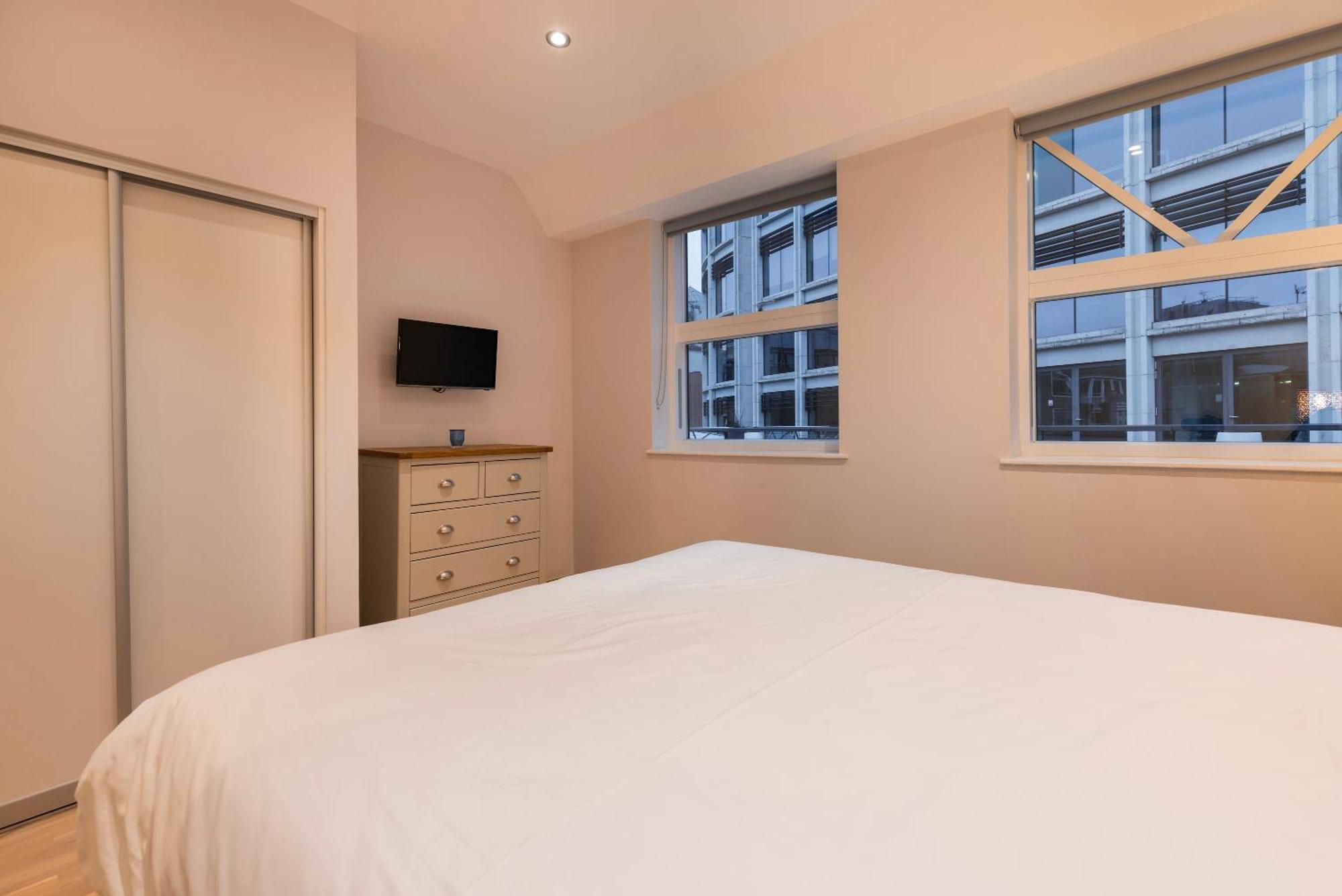 Barbican Serviced Apartments By Lovelystay Лондон Номер фото