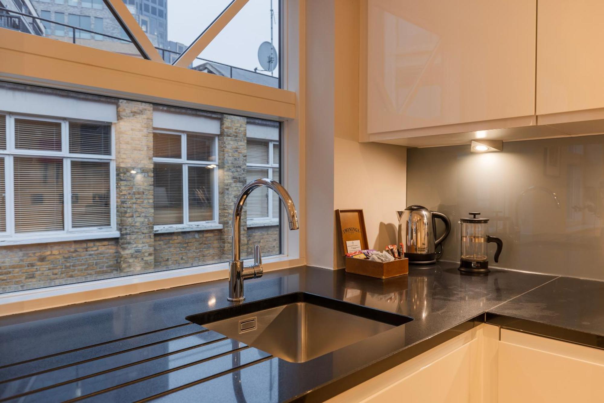 Barbican Serviced Apartments By Lovelystay Лондон Номер фото
