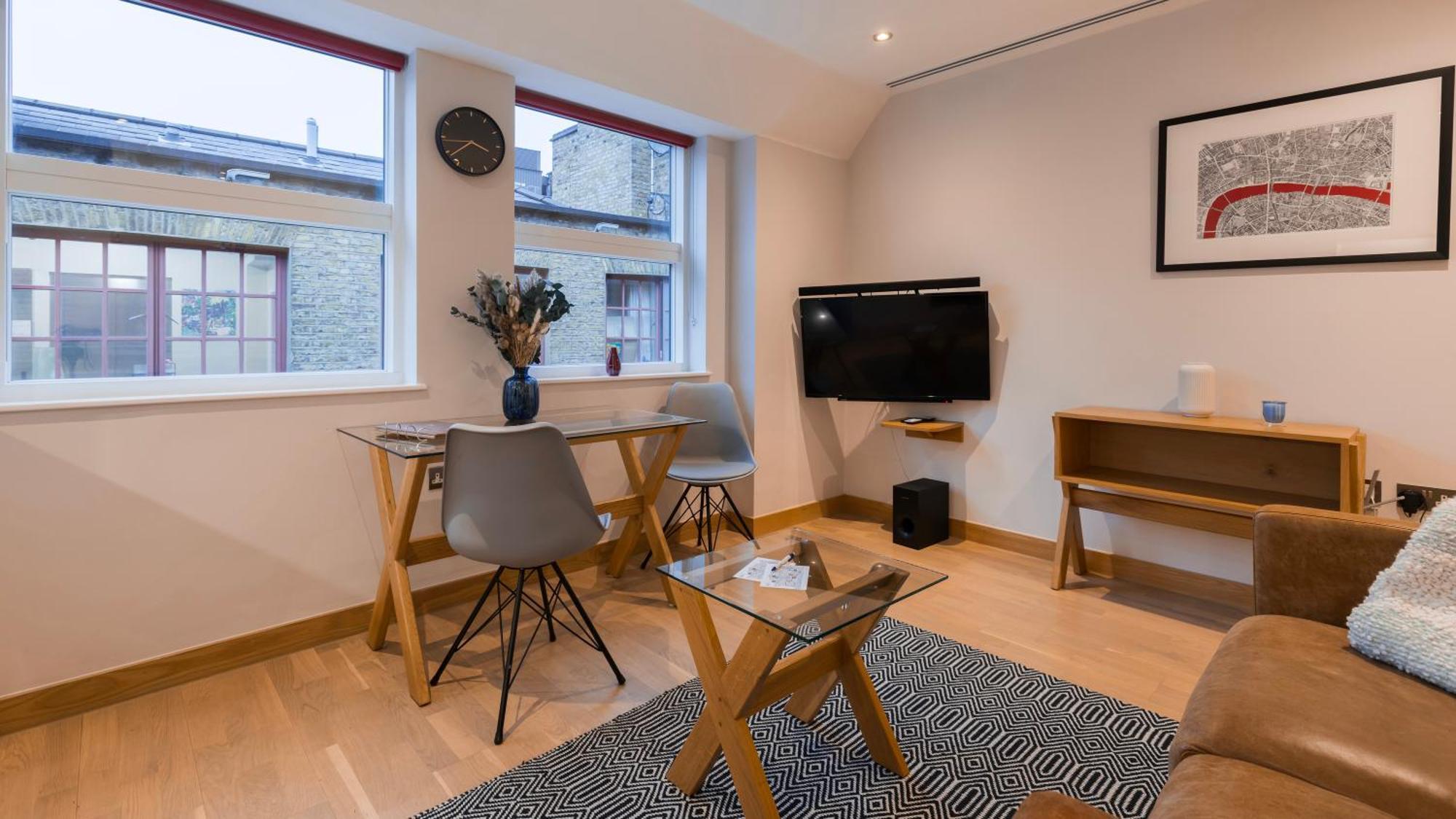 Barbican Serviced Apartments By Lovelystay Лондон Экстерьер фото